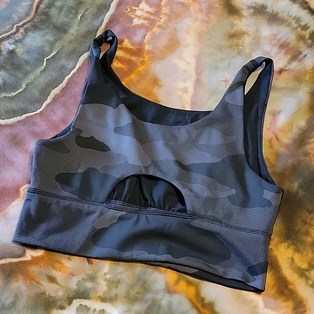 Sports bra - Picture 2 of 3